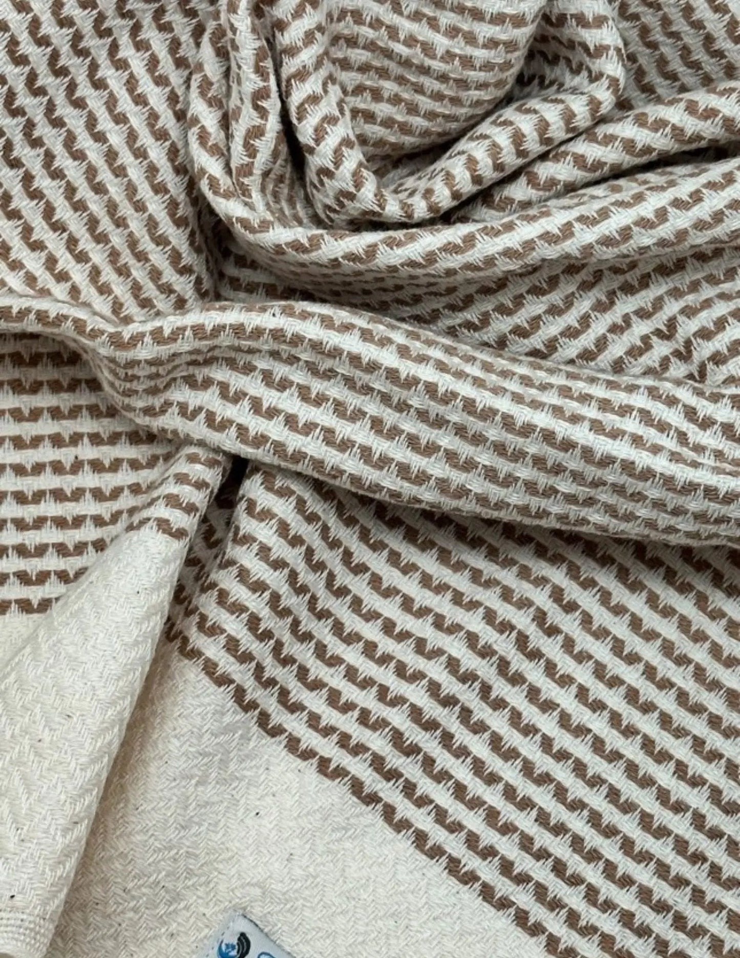 Turkish Hand Towel - Natural & Absorbent - Dotty Pattern