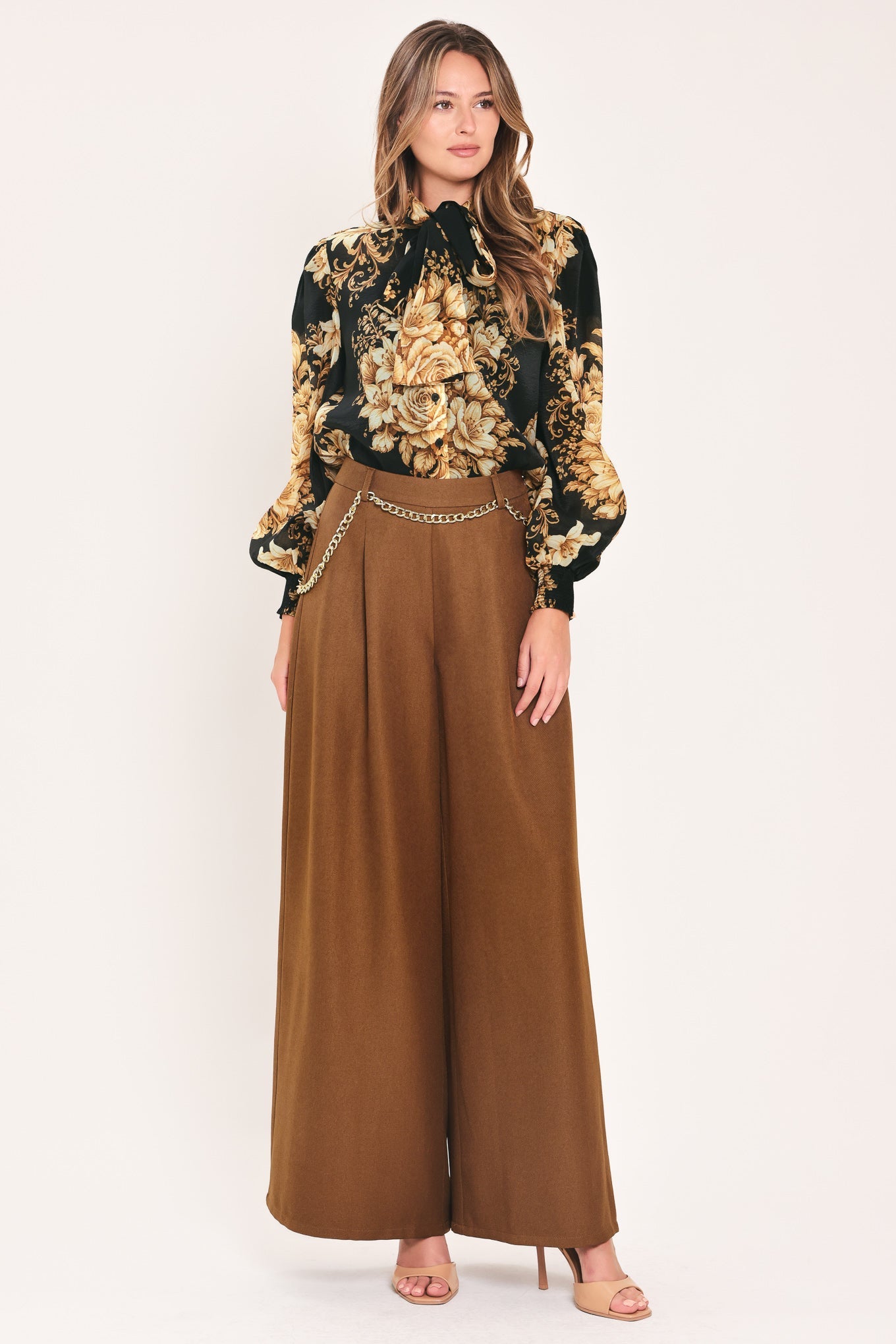 UPTOWN MOMENT CHAIN BELTED WIDE LEG PANTS
