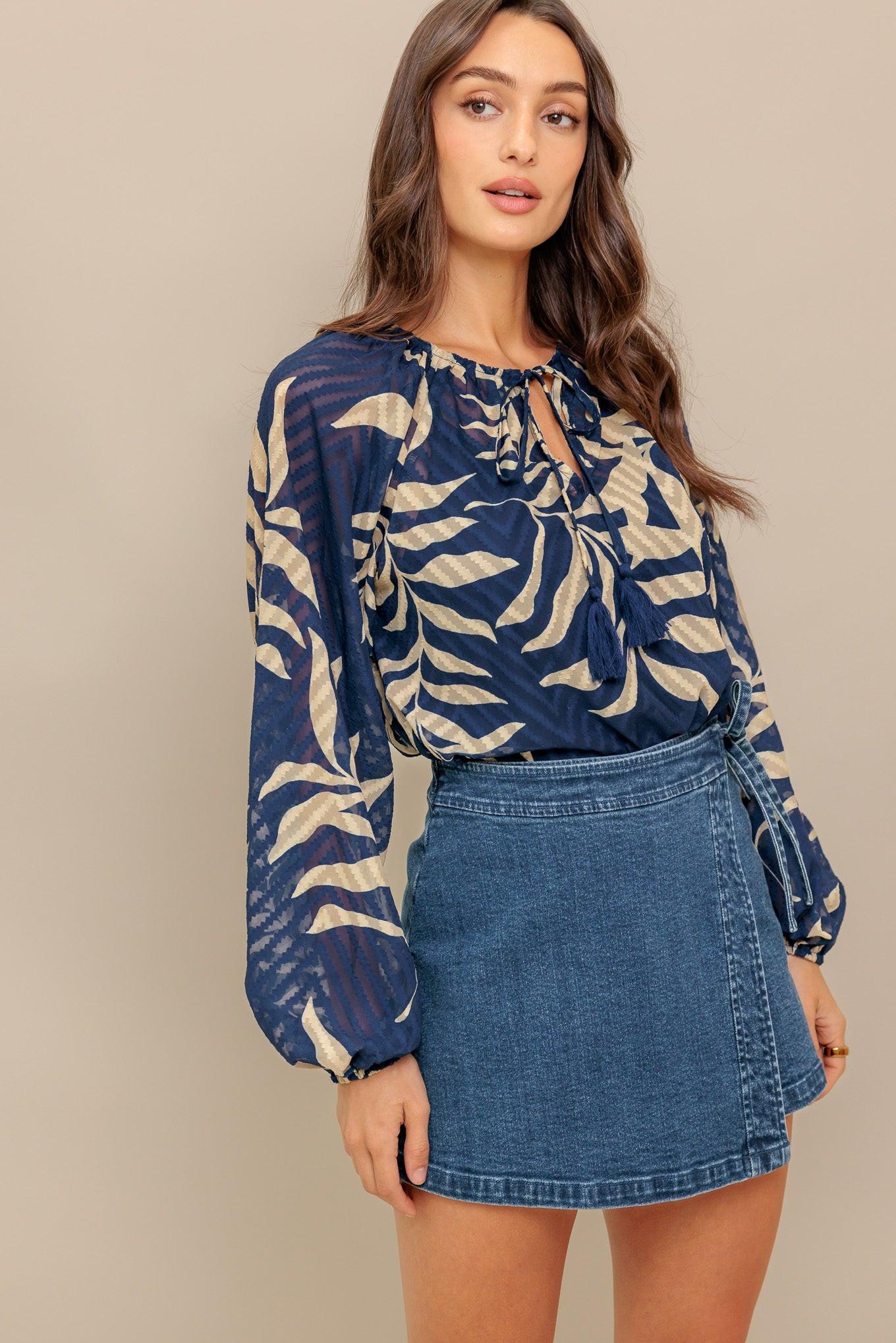 MIDNIGHT WALK  WOVEN TOP
