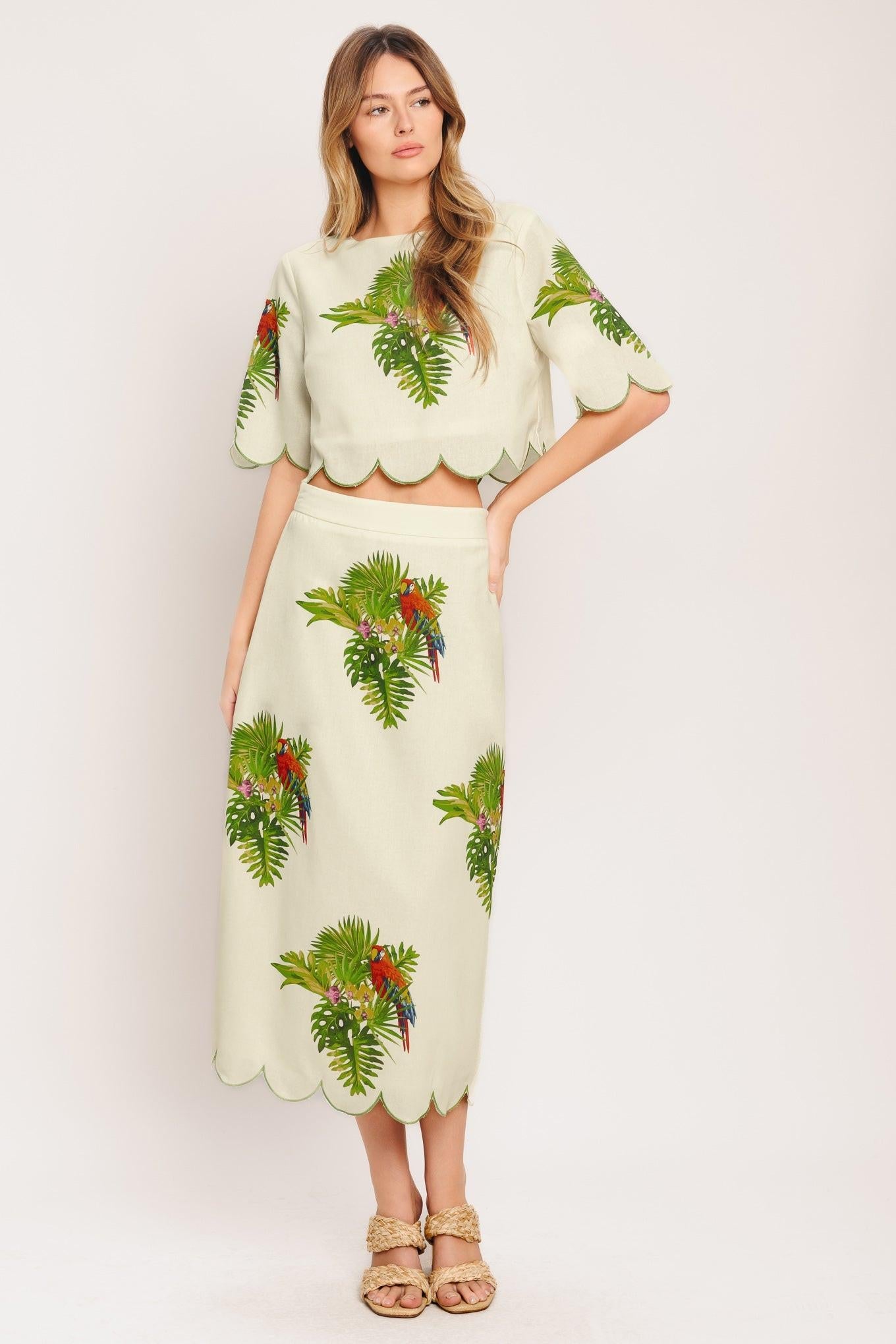 ISLAND ELEGANCE WOVEN CROP TOP