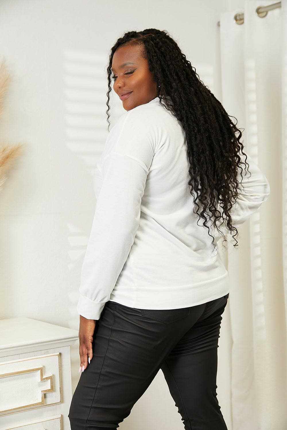 Trendsi TIKTOK - Love graphic sweatshirt - comfy style