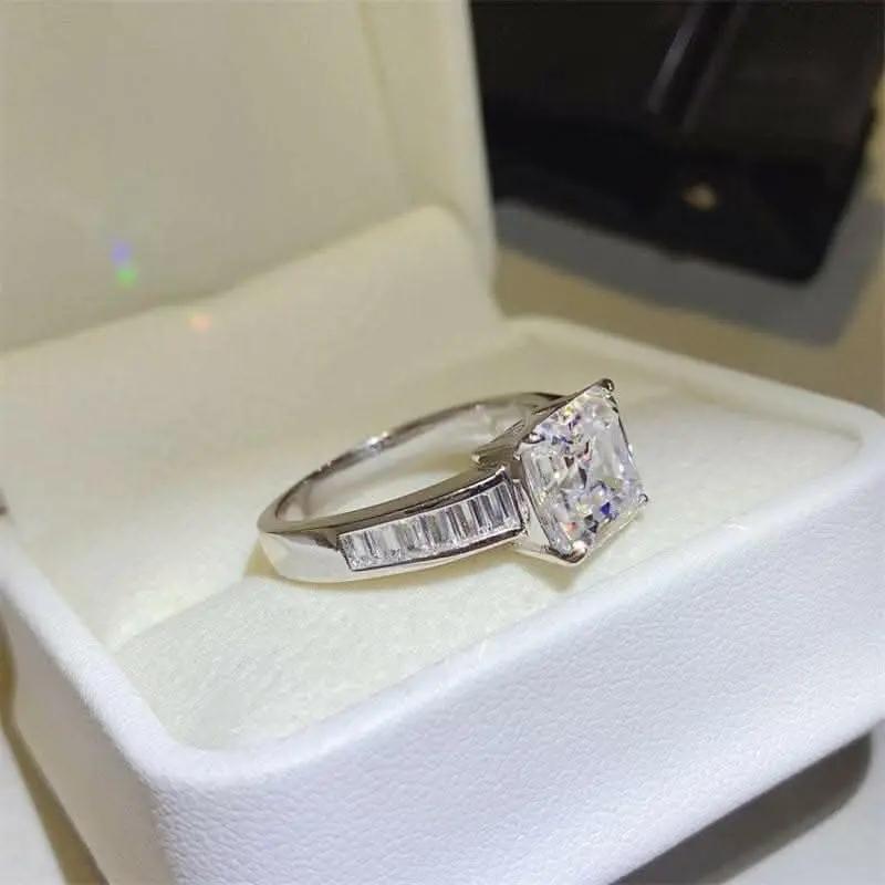 Trendsi just arrived - Luxurious 3ct moissanite ring
