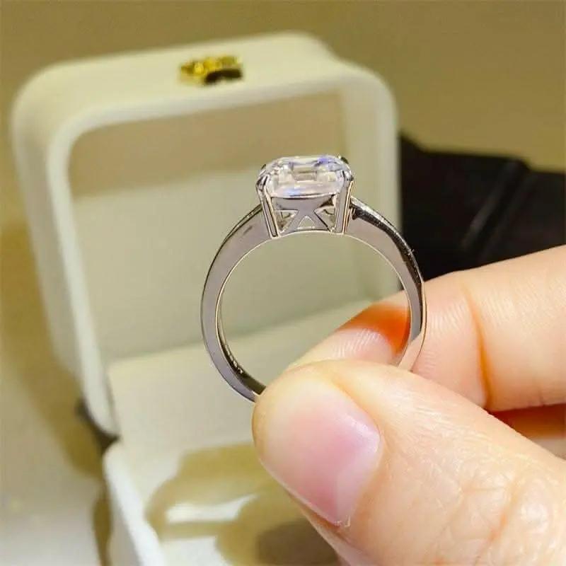Trendsi just arrived - Luxurious 3ct moissanite ring
