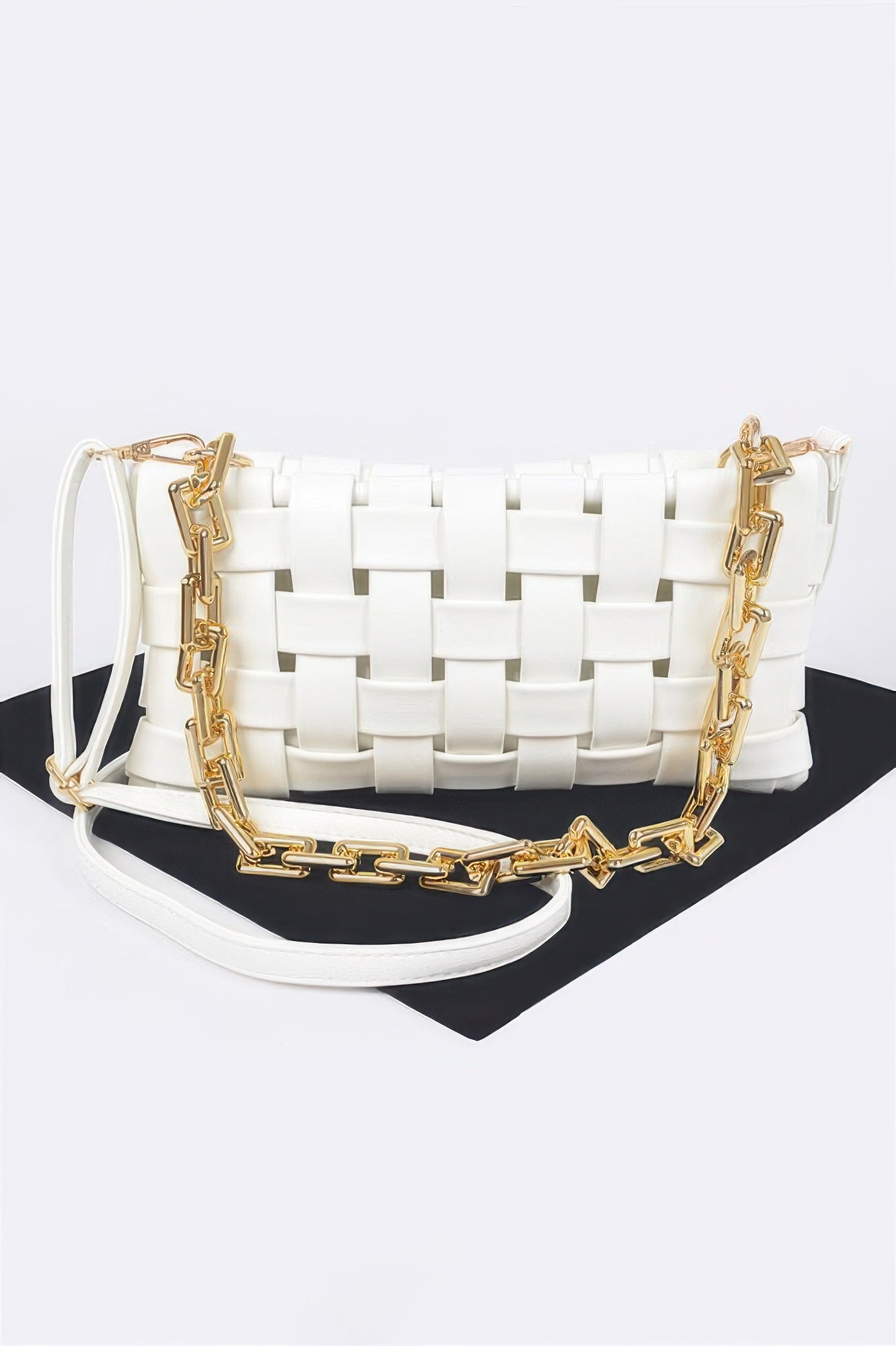 MALIBU Braided Chain Crossbody - New Collection Los Angeles - BYMANYC ® New York