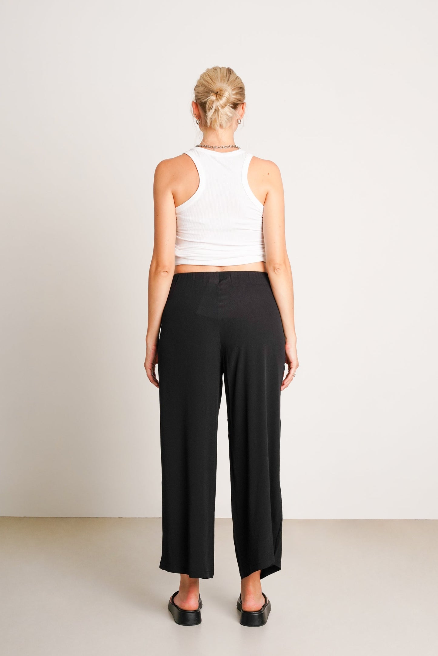 The Easy Wrap Pant