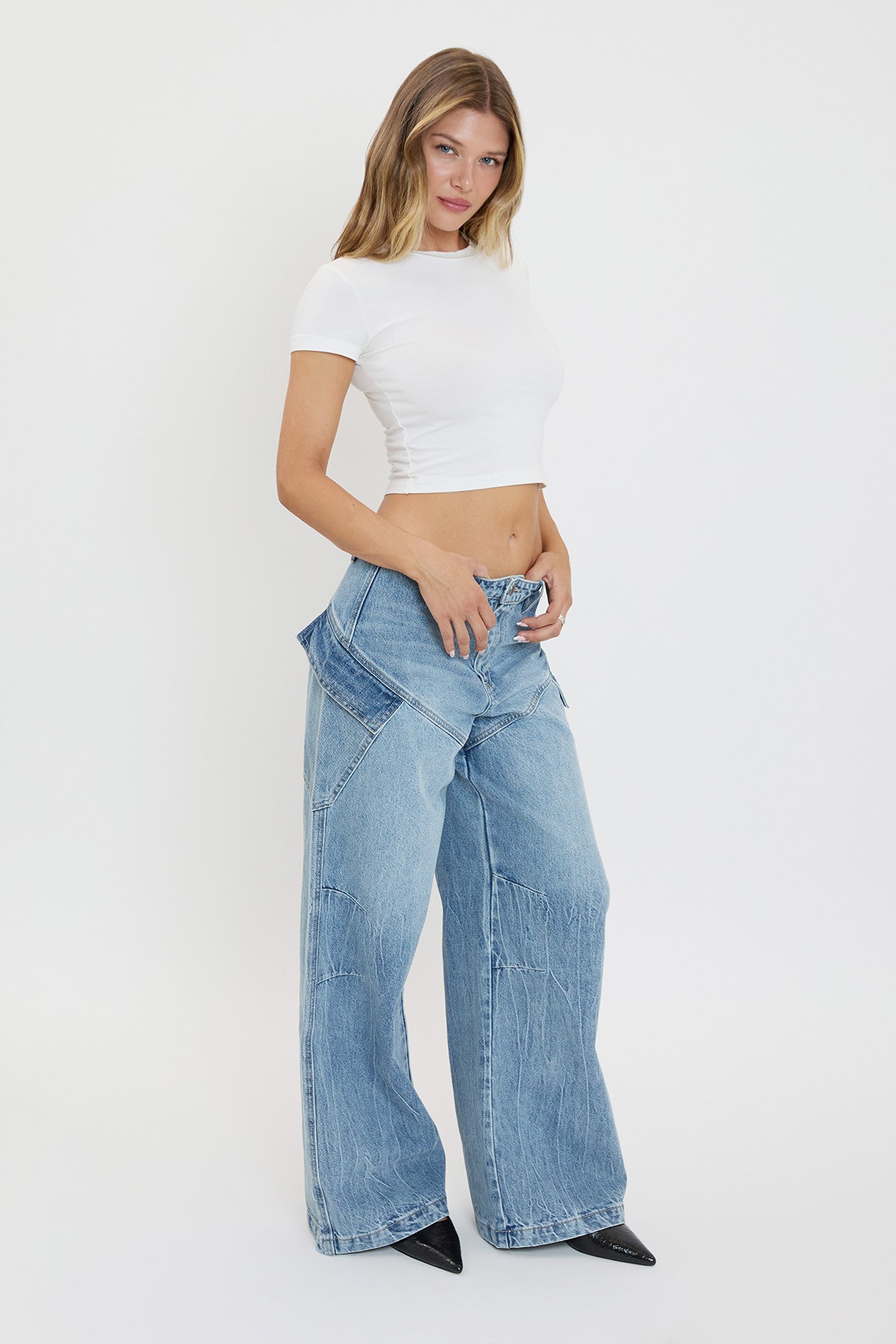 Women's Slanted Cargo Wide Leg Jeans