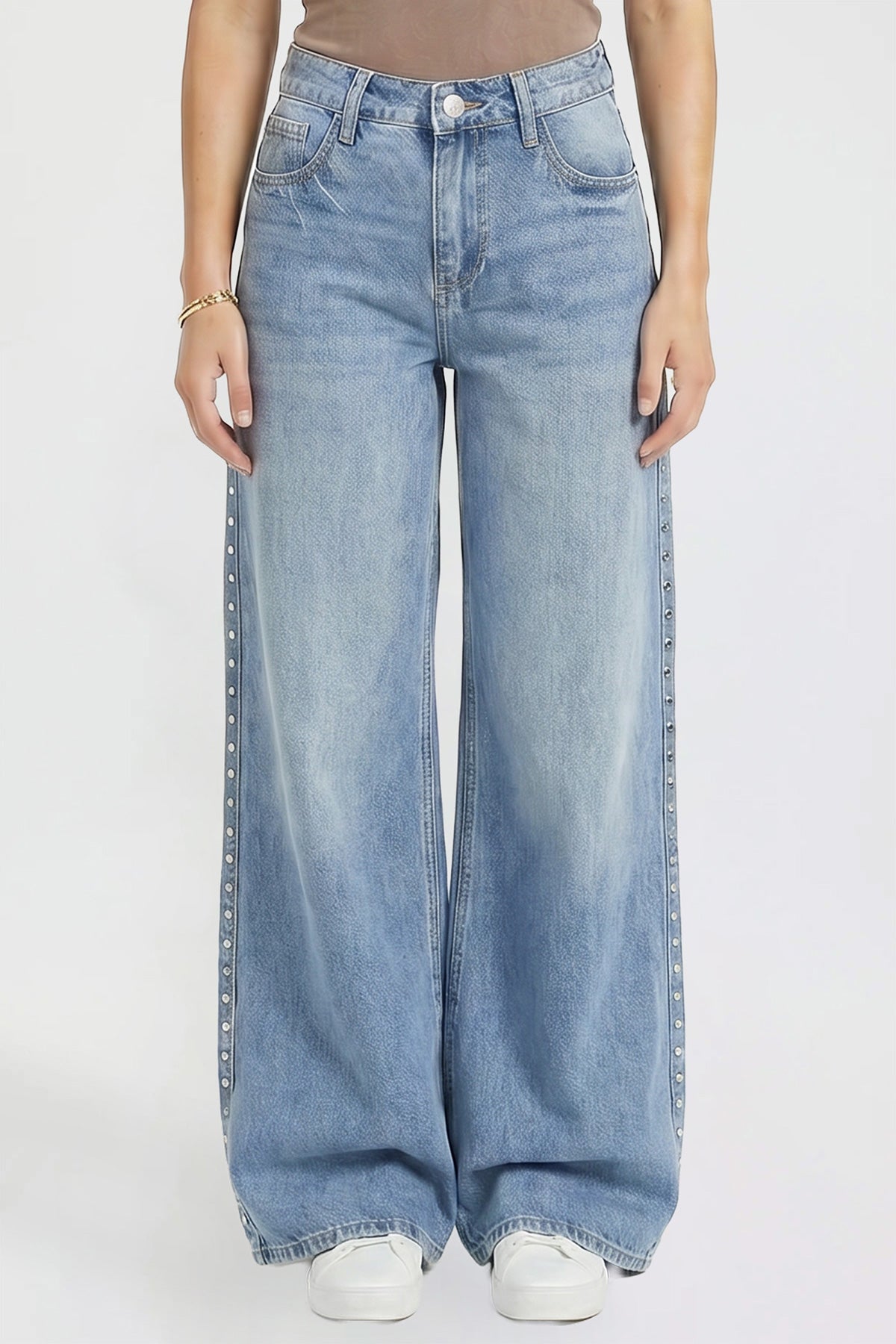 Women's Studded Relaxed Super Wide Leg Jeans