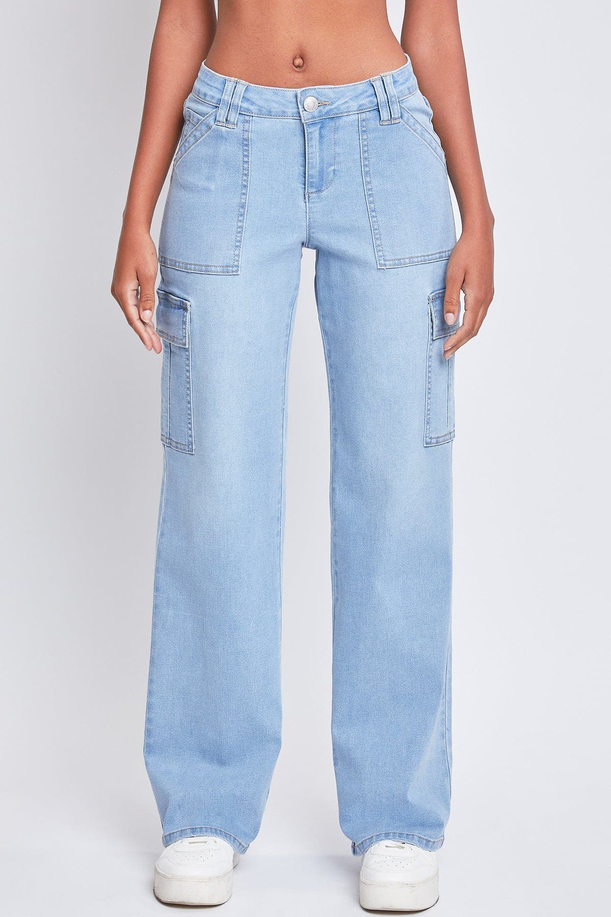 Women's Low Rise Relaxed Cargo Jeans