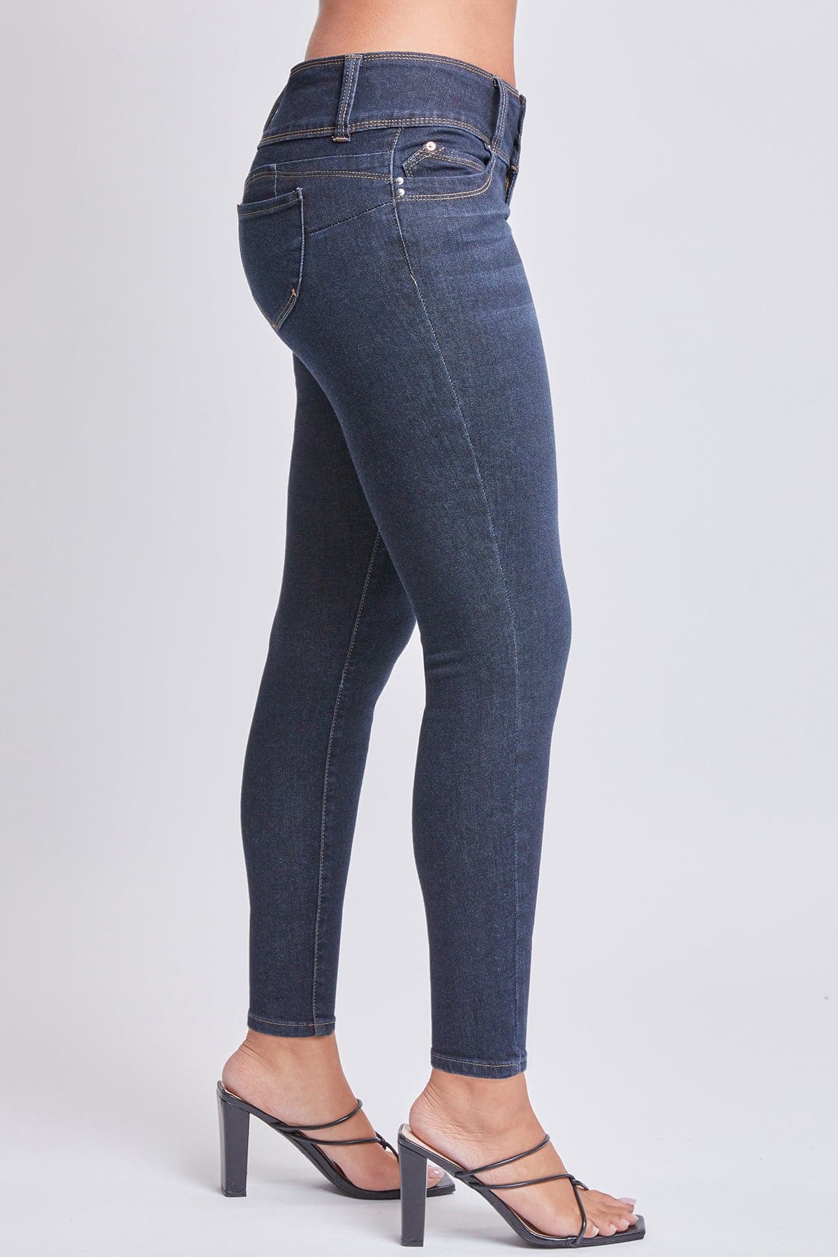 Women’s Skinny Sustainable WannaBettaButt Jeans