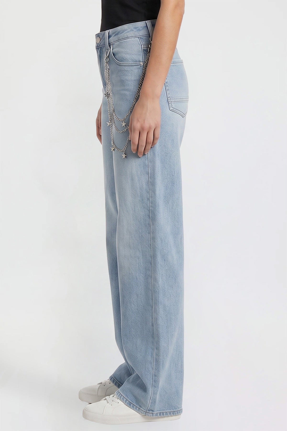 Women's Super Wide Fit with Star Chain
