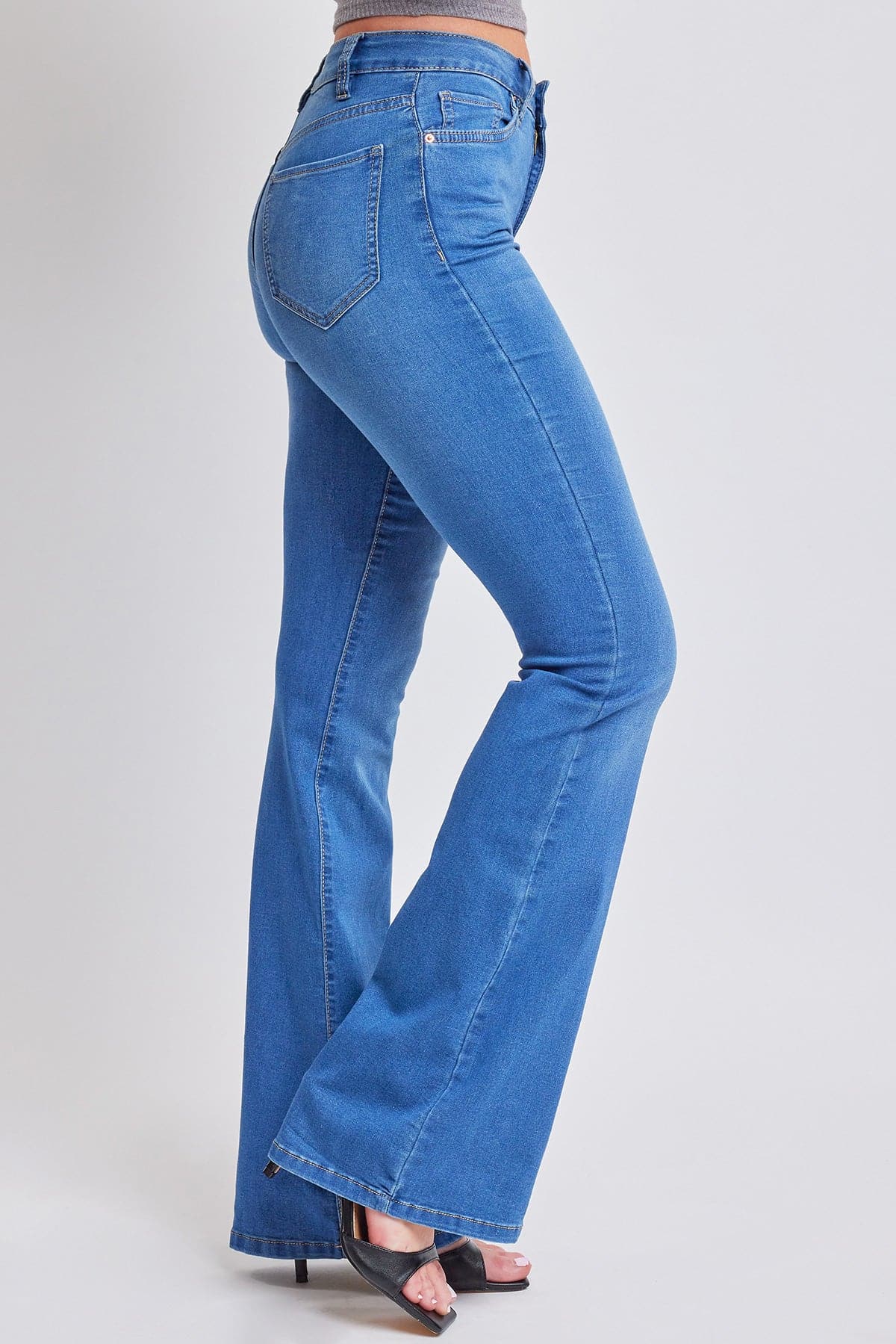 Women's Essential Hyperdenim Flare Jeans