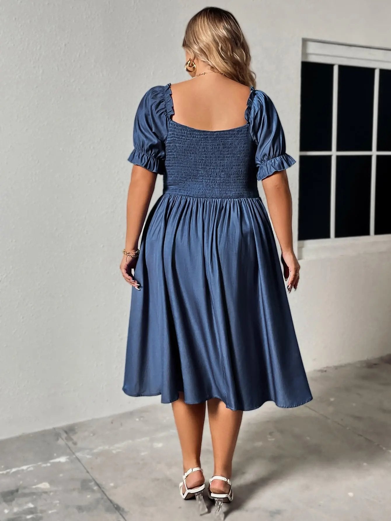 Plus Size Sweetheart Neck Dress - Elegant Midi