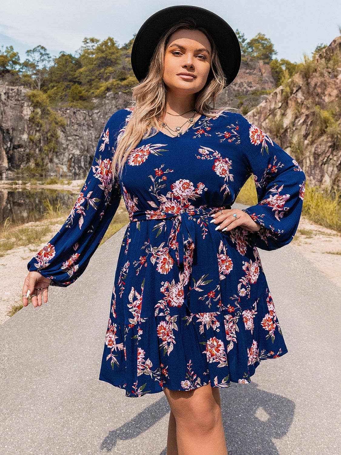Trendsi Plus size v-neck long sleeve dress