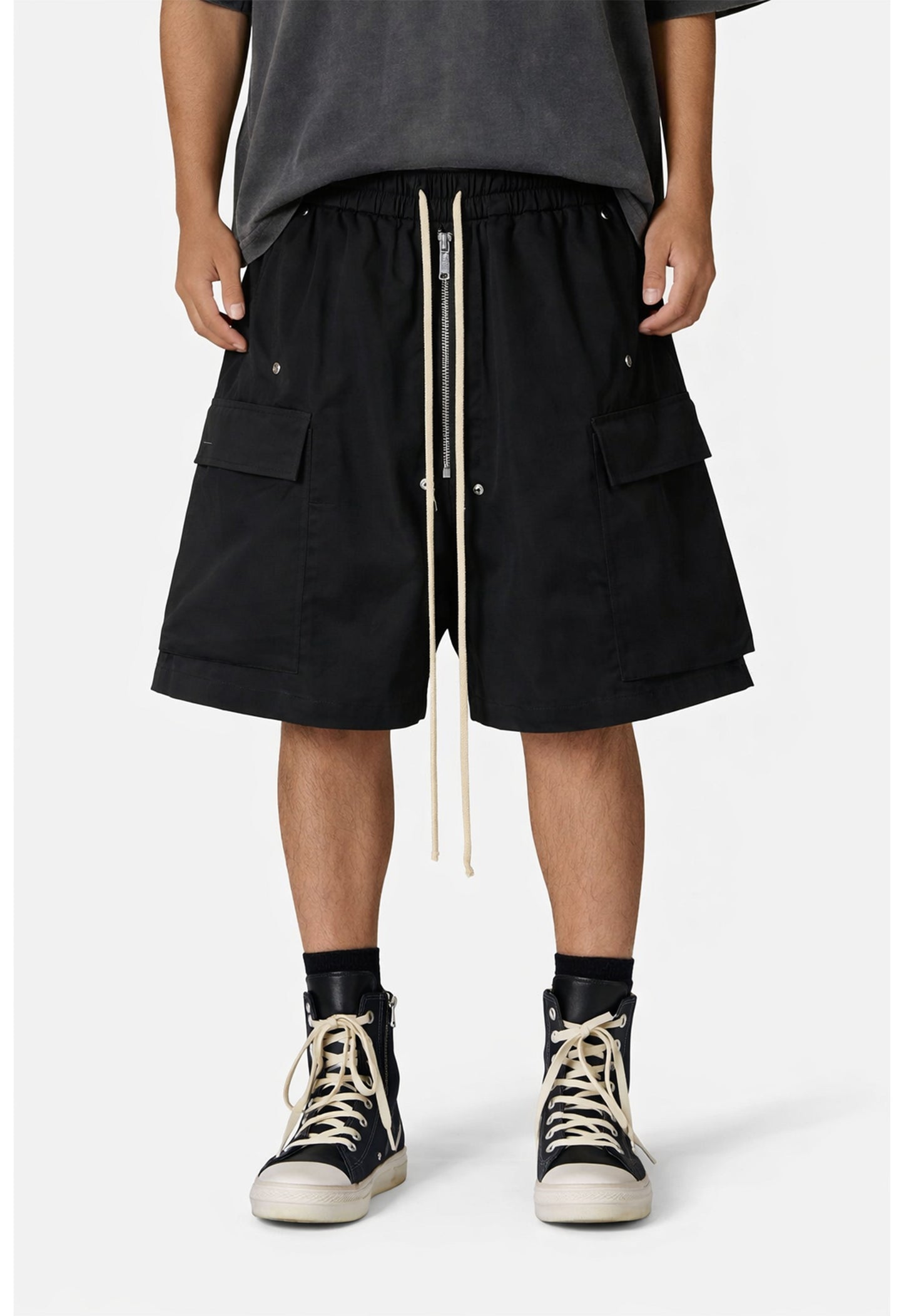 NOIR DRAWSTRING SHORTS