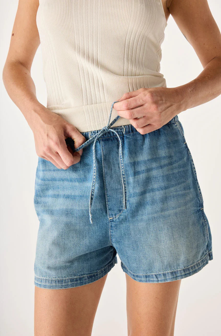 AMO Simone Short