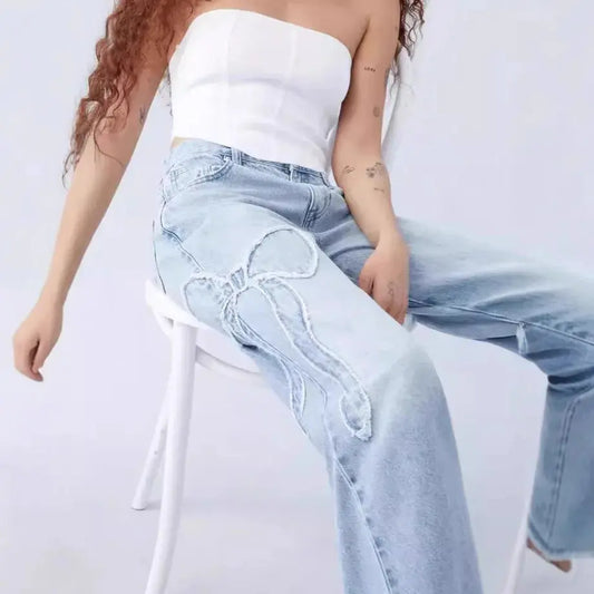 Loran Bow-Embroidered Wide-Leg Jeans in Light Blue, view 2