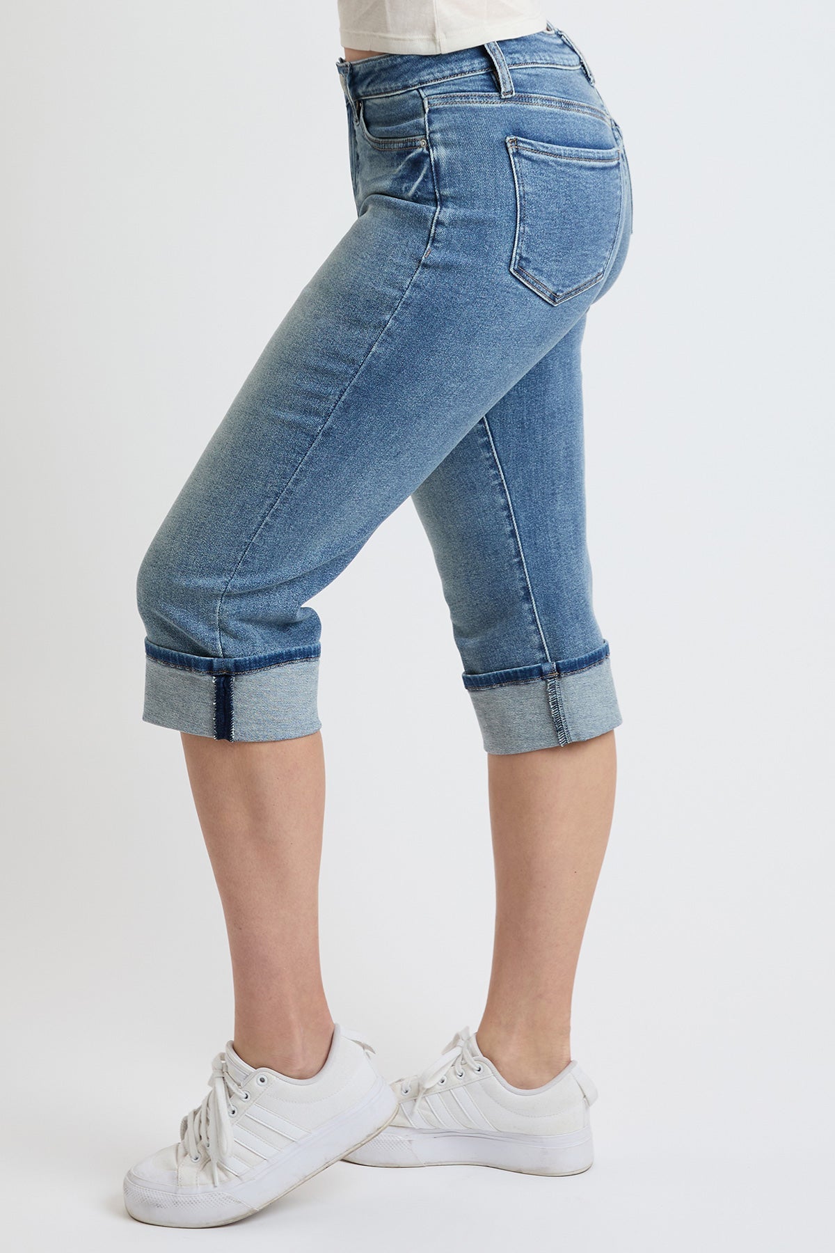 Women's Premium Stretch Essential Cuff Capri