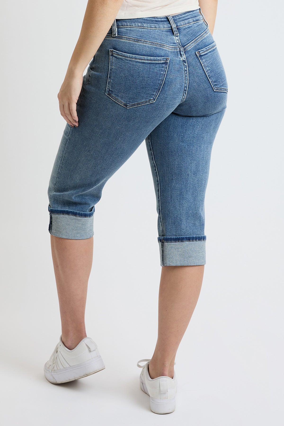 Women's Premium Stretch Essential Cuff Capri