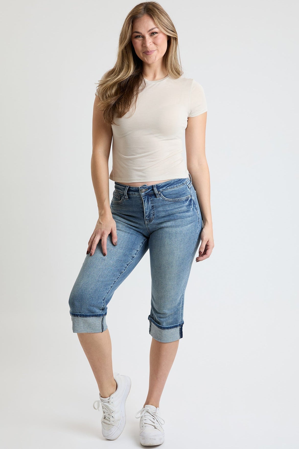 Women's Premium Stretch Essential Cuff Capri