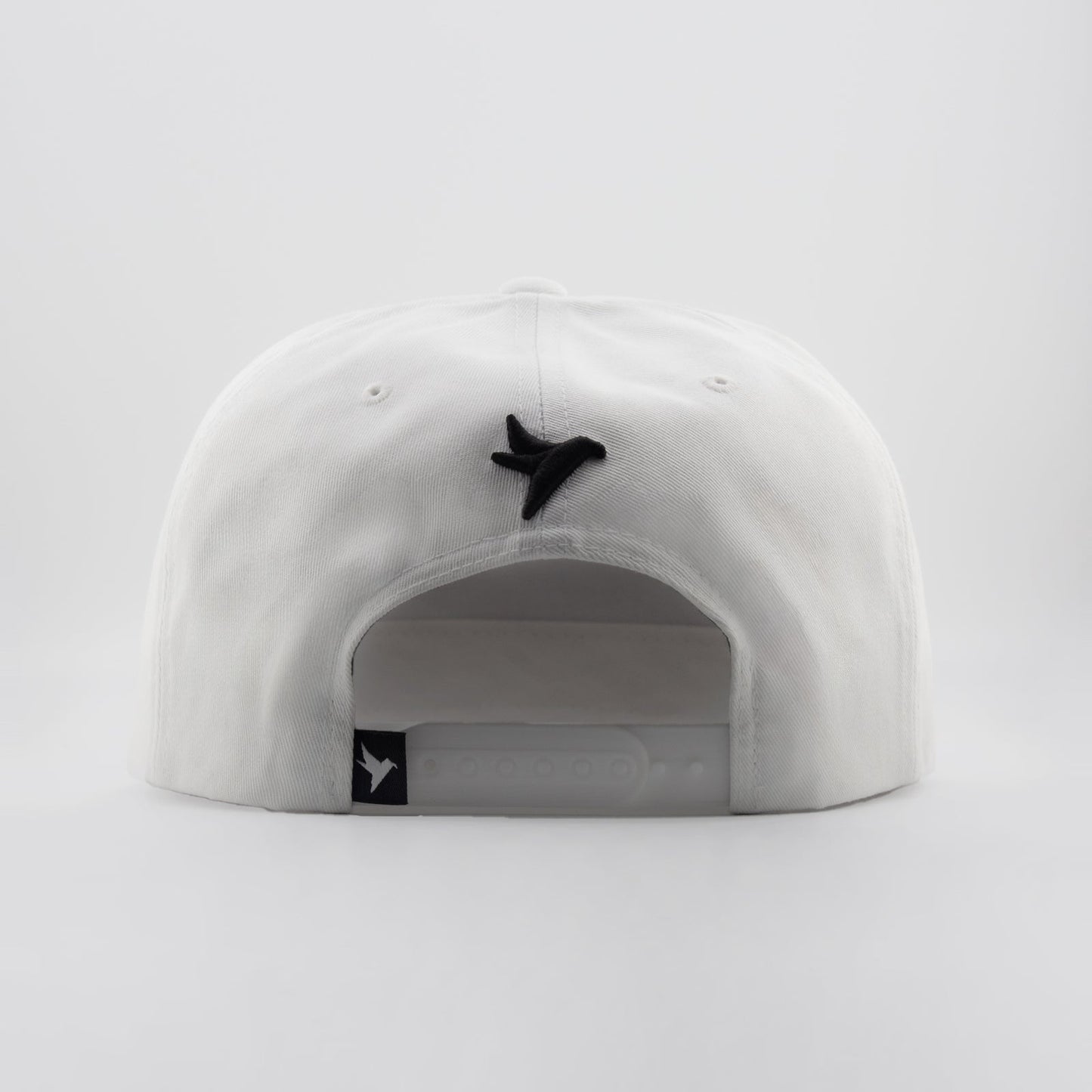 Konus Men's Snapback With Minimal Embroidery