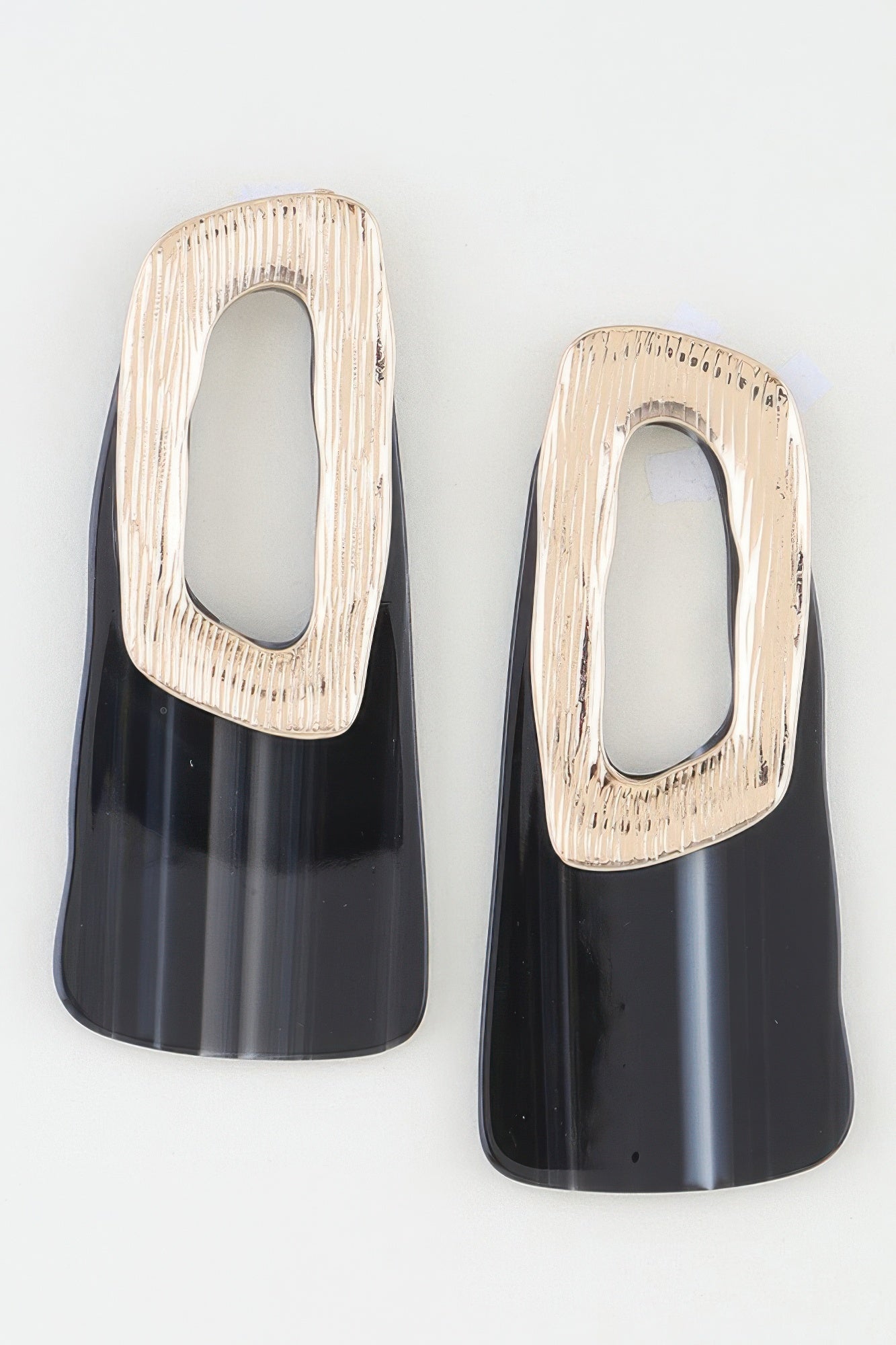 Women's Drop Earrings Modern Retro Streak Fashion BYMANYC ® New York VINTAGE CONTEMPORARY STRIPED STATEMENT DANGLE - New Collection