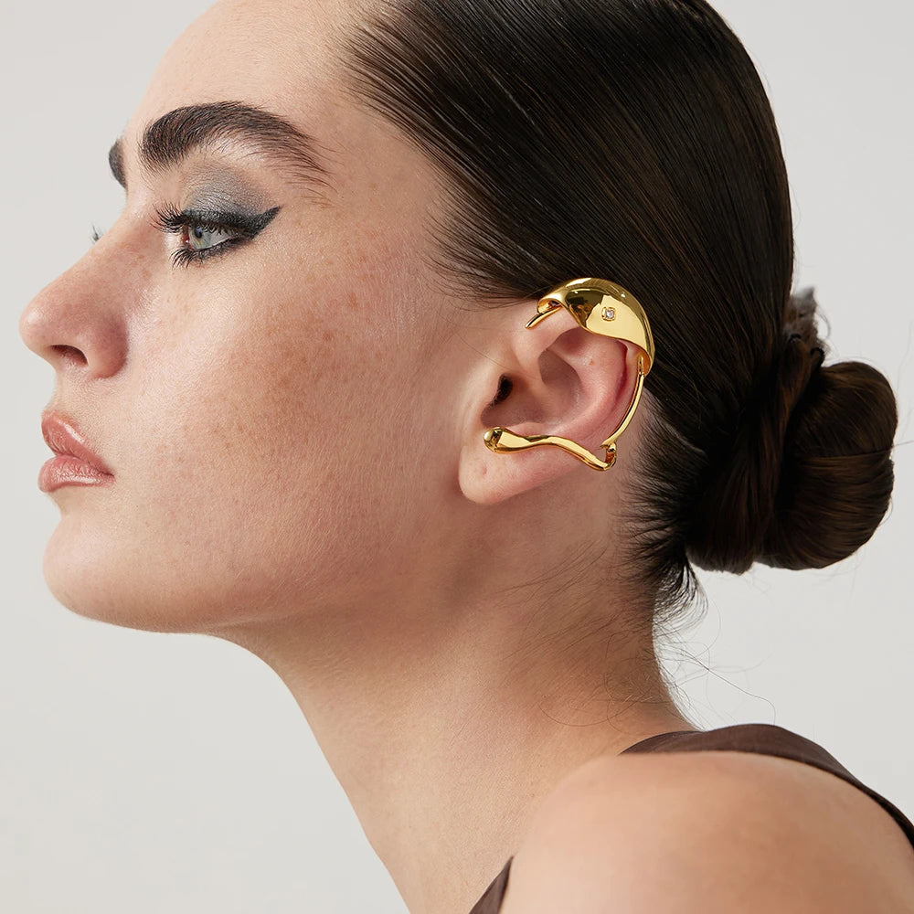 WOMEN'S EARRINGS Gold Color FLATIRON - BYMANYC ® New York