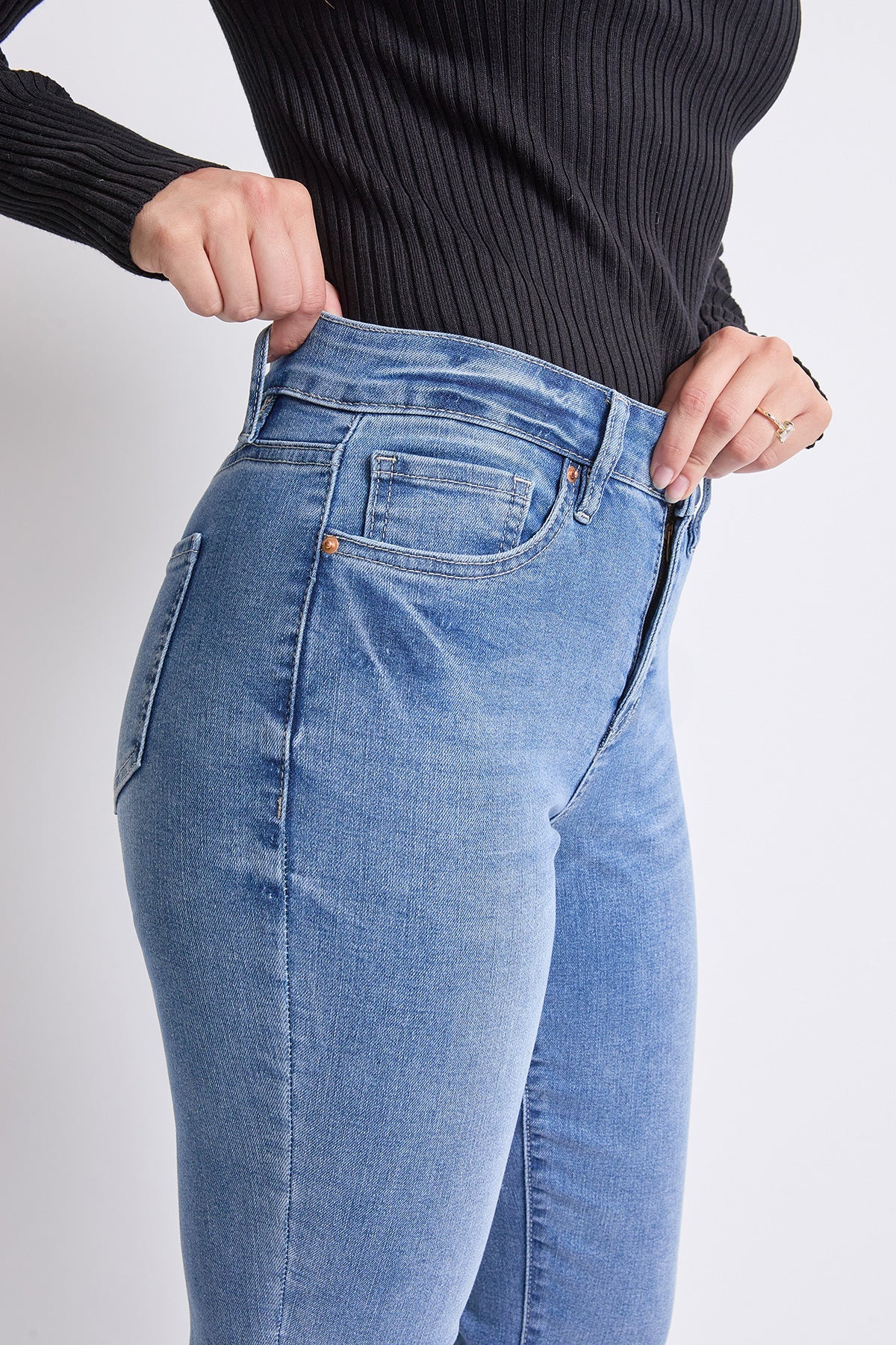 Women's High Rise Basic 5 Pocket Straight  Jeans