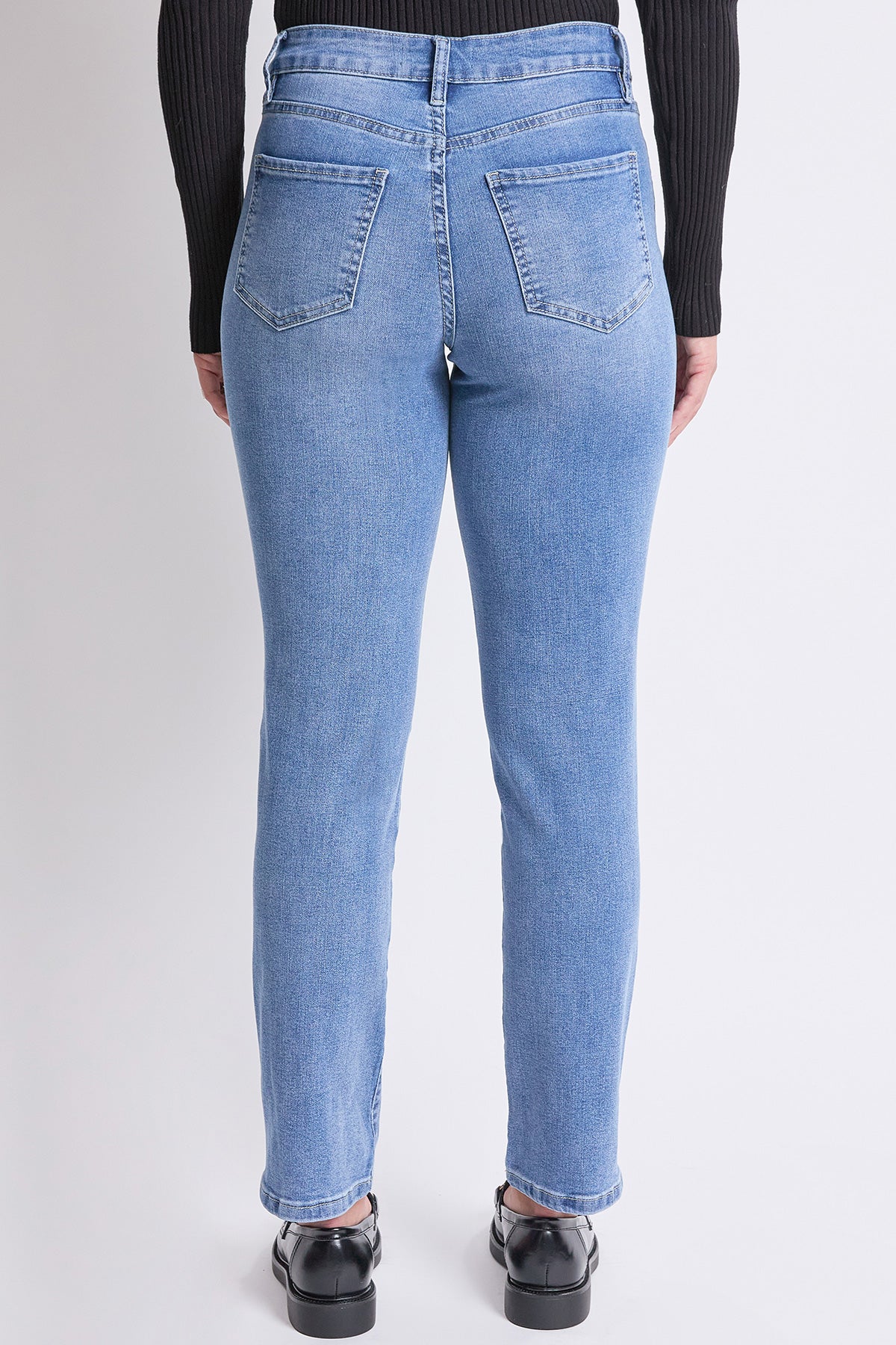 Women's High Rise Basic 5 Pocket Straight  Jeans