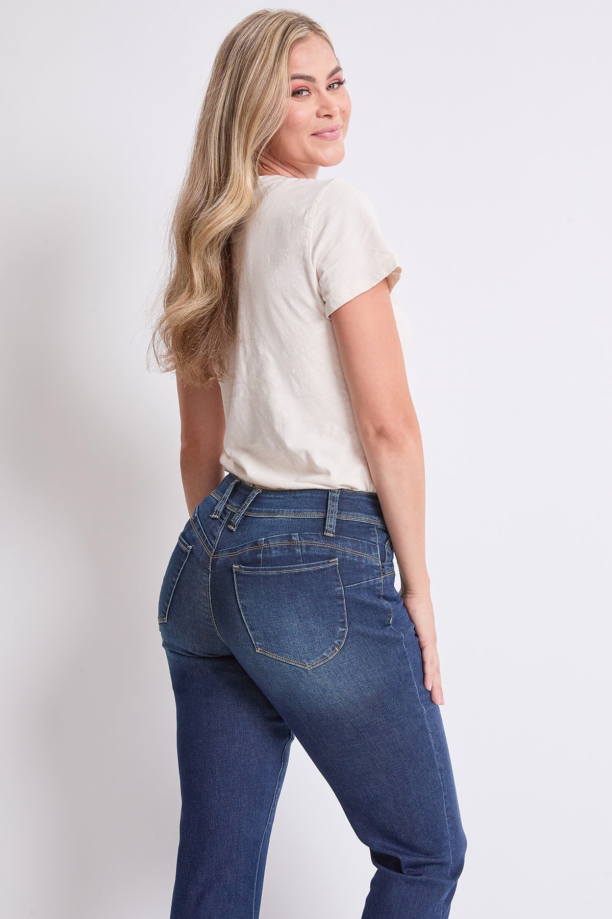 Women's High Rise Curve Confidence WannaBettaButt Straight  Jeans