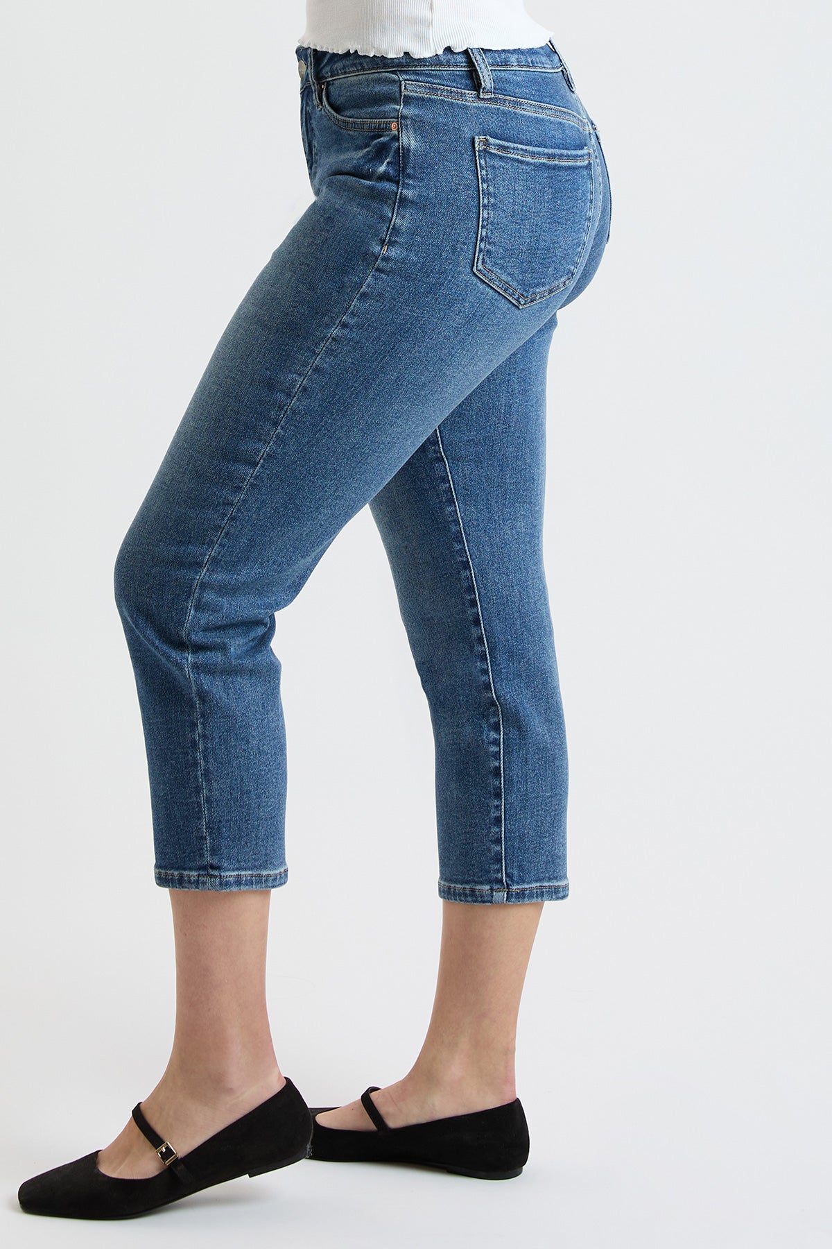 Women's High Rise Premium Stretch Cropped Slim Straight