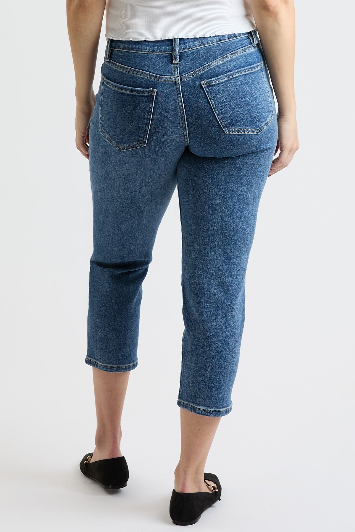 Women's High Rise Premium Stretch Cropped Slim Straight