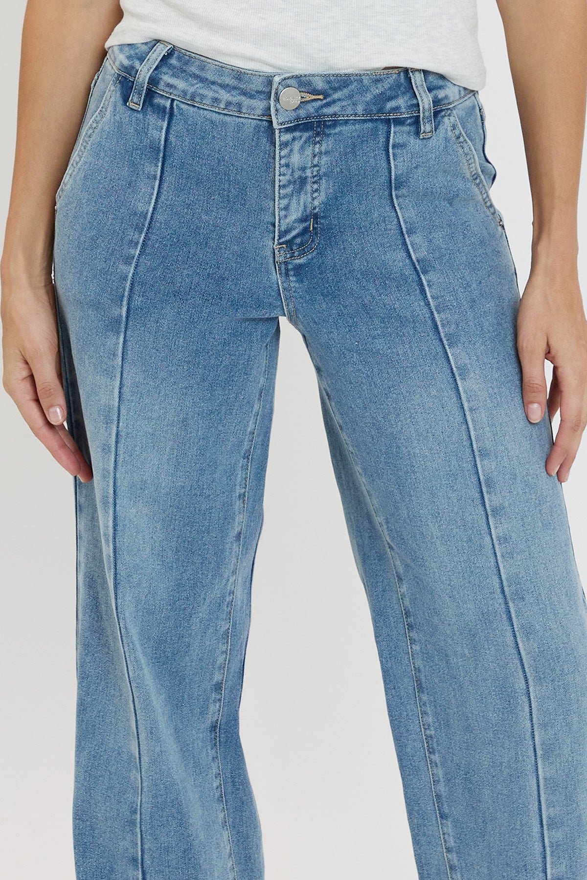 Women's Front Seam Wide Leg Jeans