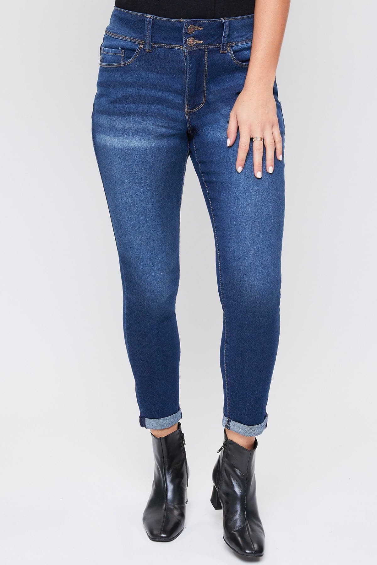 Women's 2-Button Essential  Roll Cuff Ankle Jeans