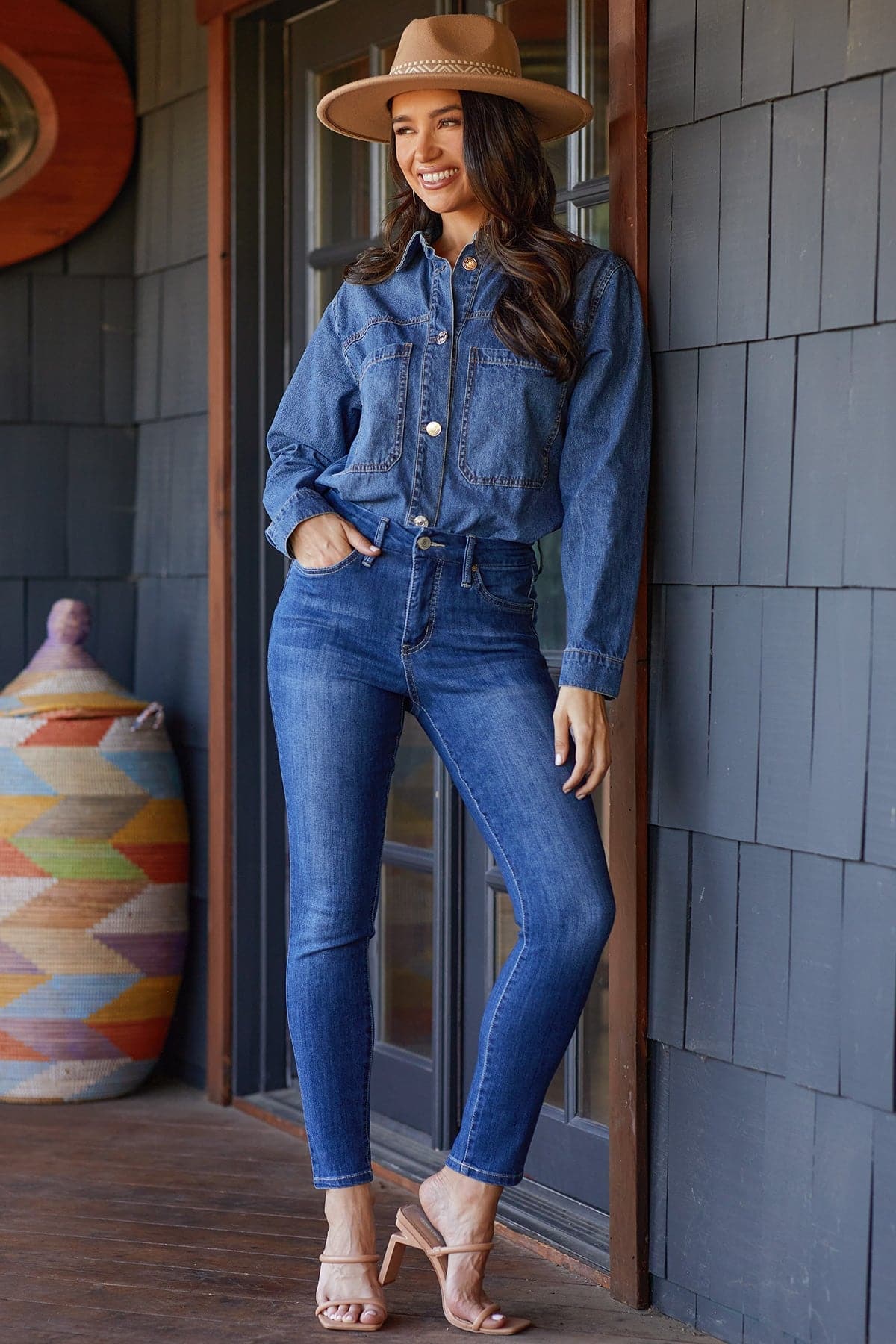 Women's Curvy Fit High Rise Skinny Jeans