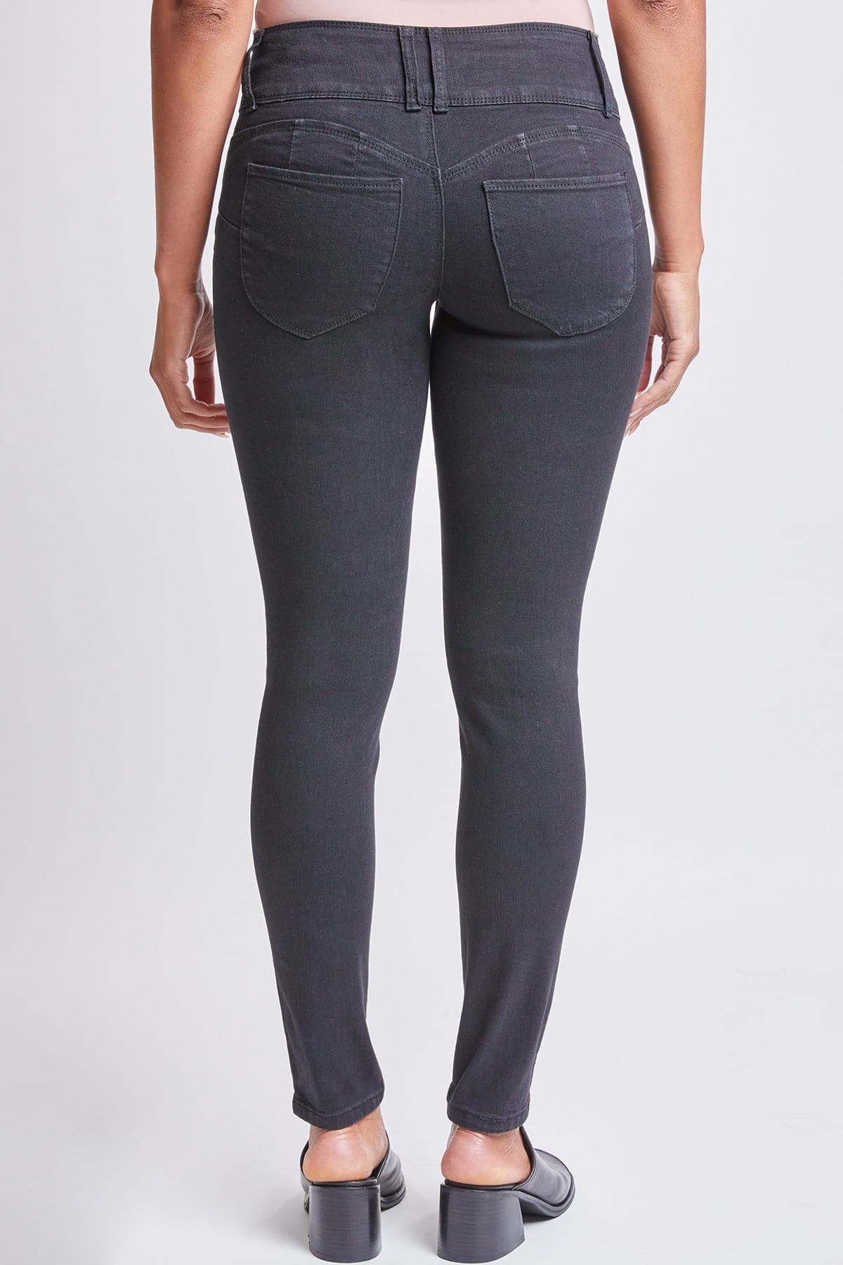 Women's WannaBettaButt 3 Button Ankle Skinny  Jeans