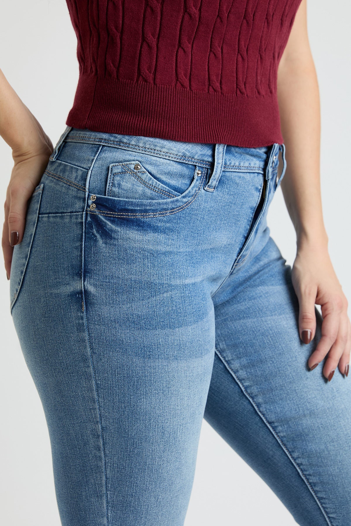 Women's High Rise Curve Confidence WannaBettaButt Skinny Jeans