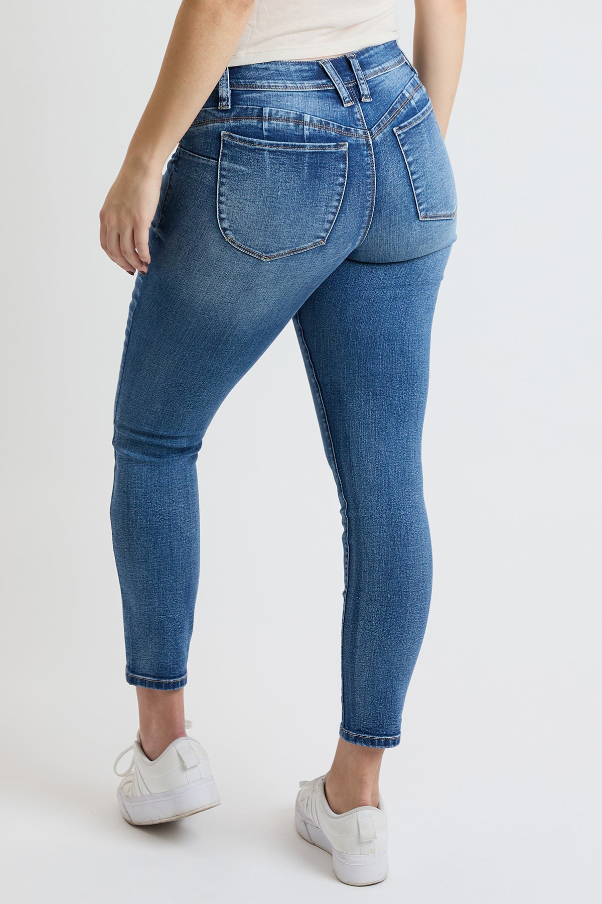 Women's High Rise Curve Confidence WannaBettaButt Skinny Jeans