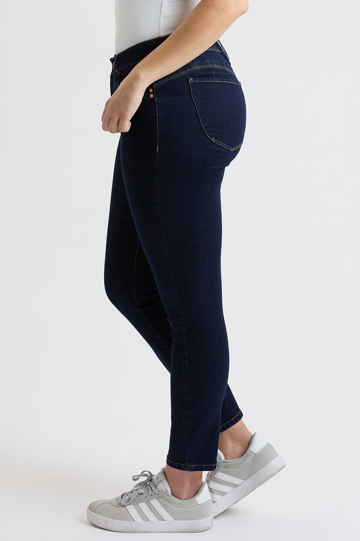 Women's High Rise Curve Confidence WannaBettaButt Skinny Jeans