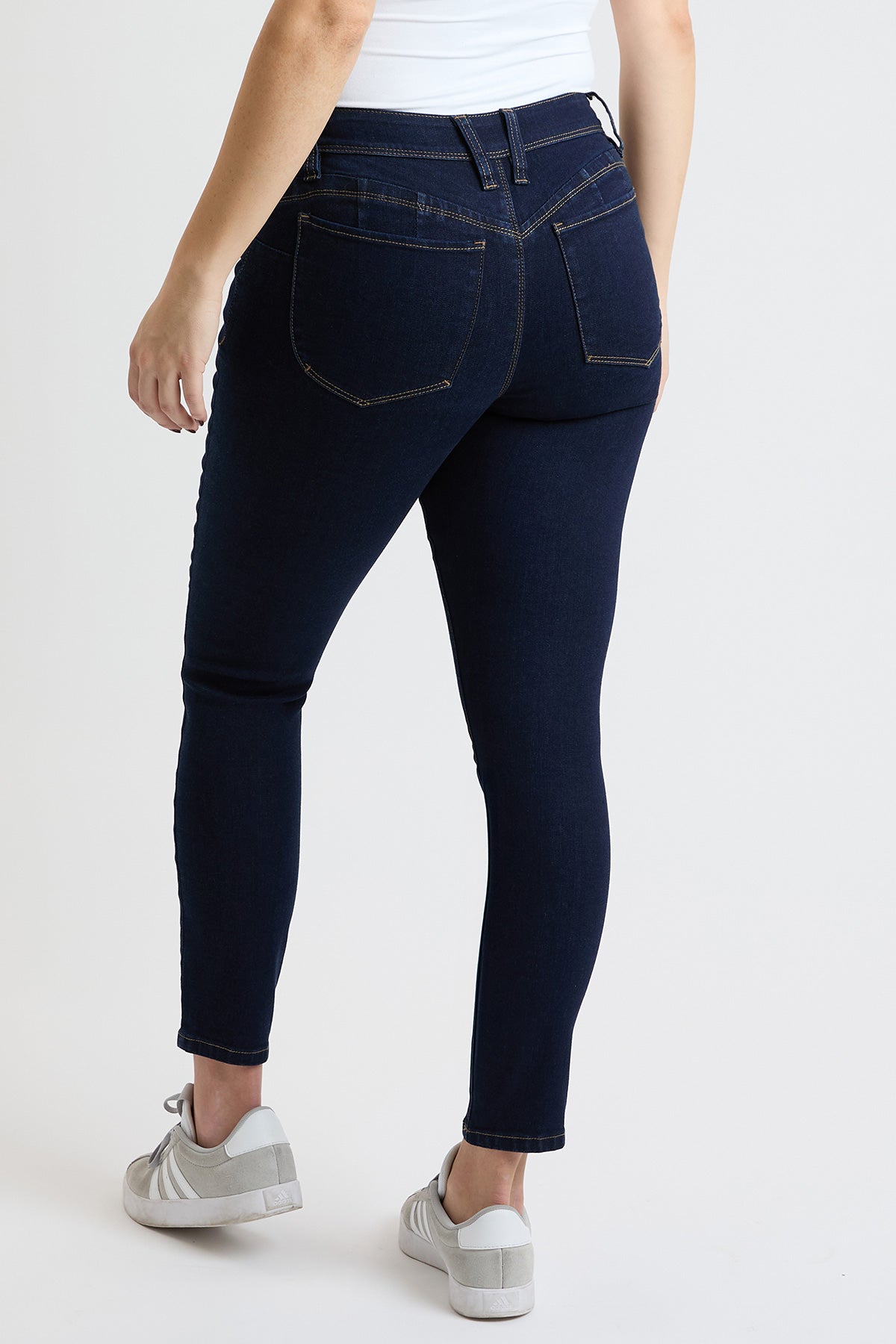 Women's High Rise Curve Confidence WannaBettaButt Skinny Jeans