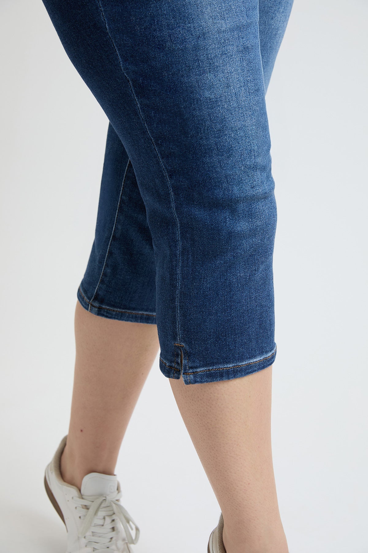 Women's Plus Premium Stretch Essential Capri