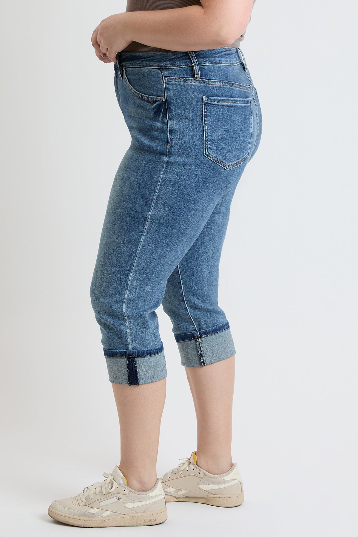 Women's Plus High Rise Premium Stretch Cuff Essential Capri