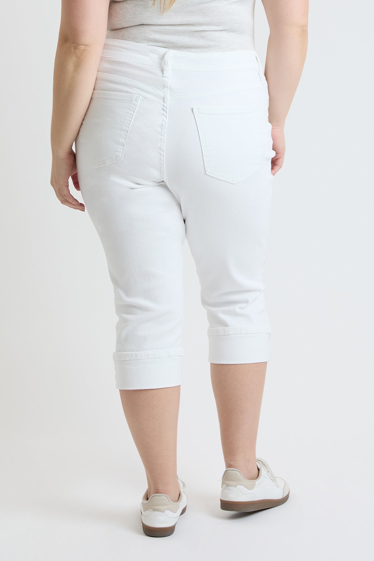 Women's Plus High Rise Premium Stretch Cuff Essential Capri