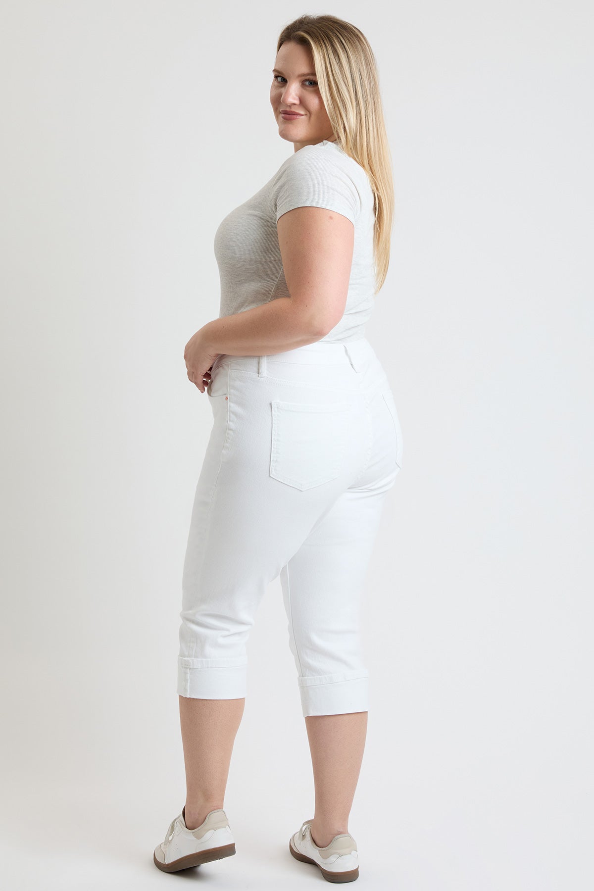 Women's Plus High Rise Premium Stretch Cuff Essential Capri