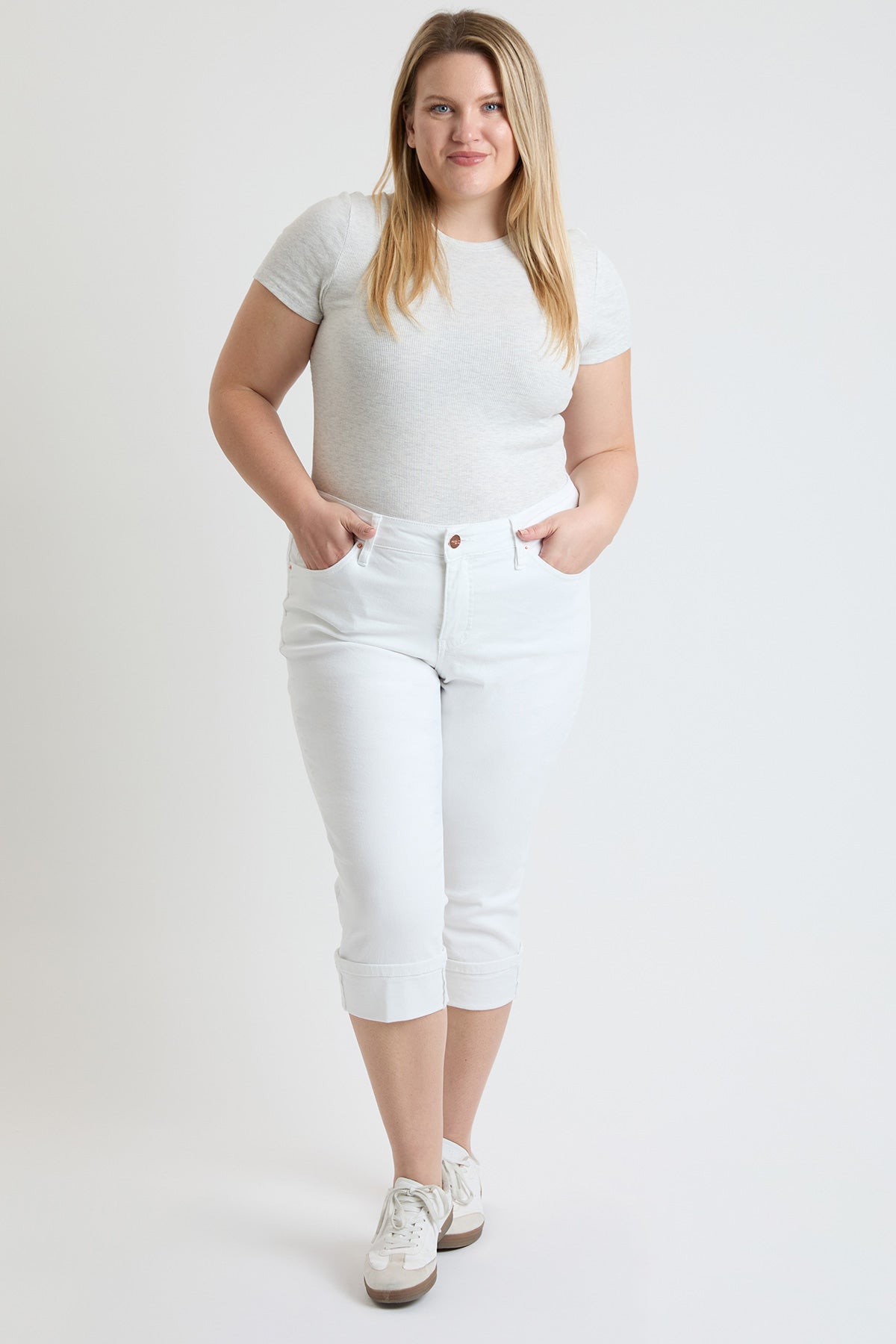 Women's Plus High Rise Premium Stretch Cuff Essential Capri