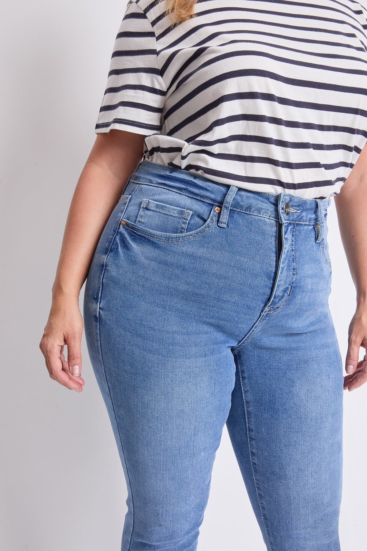 Women's Plus High Rise Basic 5 Pocket Straight  Jeans