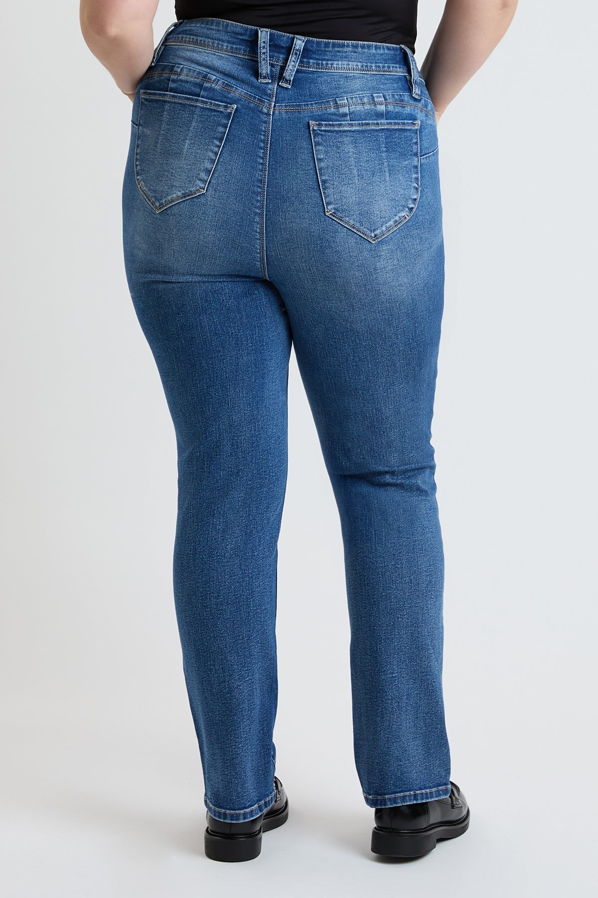 Women's Plus High Rise Curve Confidence WannaBettaButt Straight  Jeans