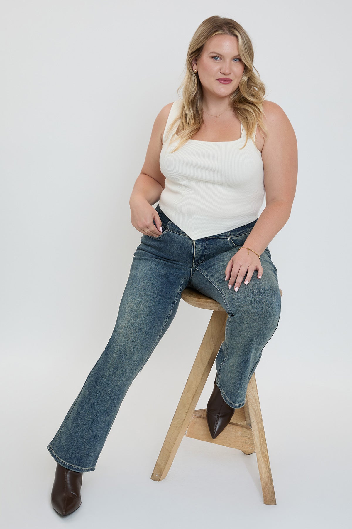 Women's Plus 3-Button Bootcut Jeans