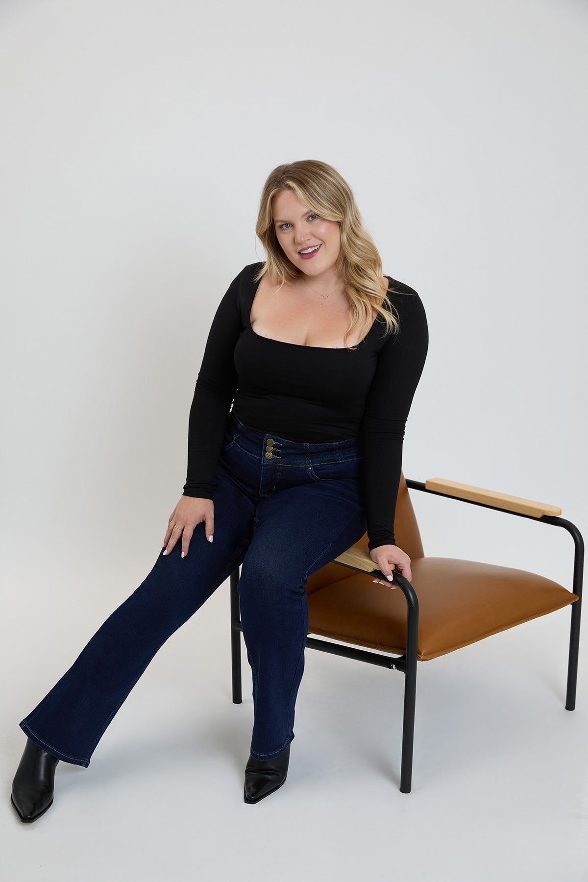 Women's Plus 3-Button Bootcut Jeans