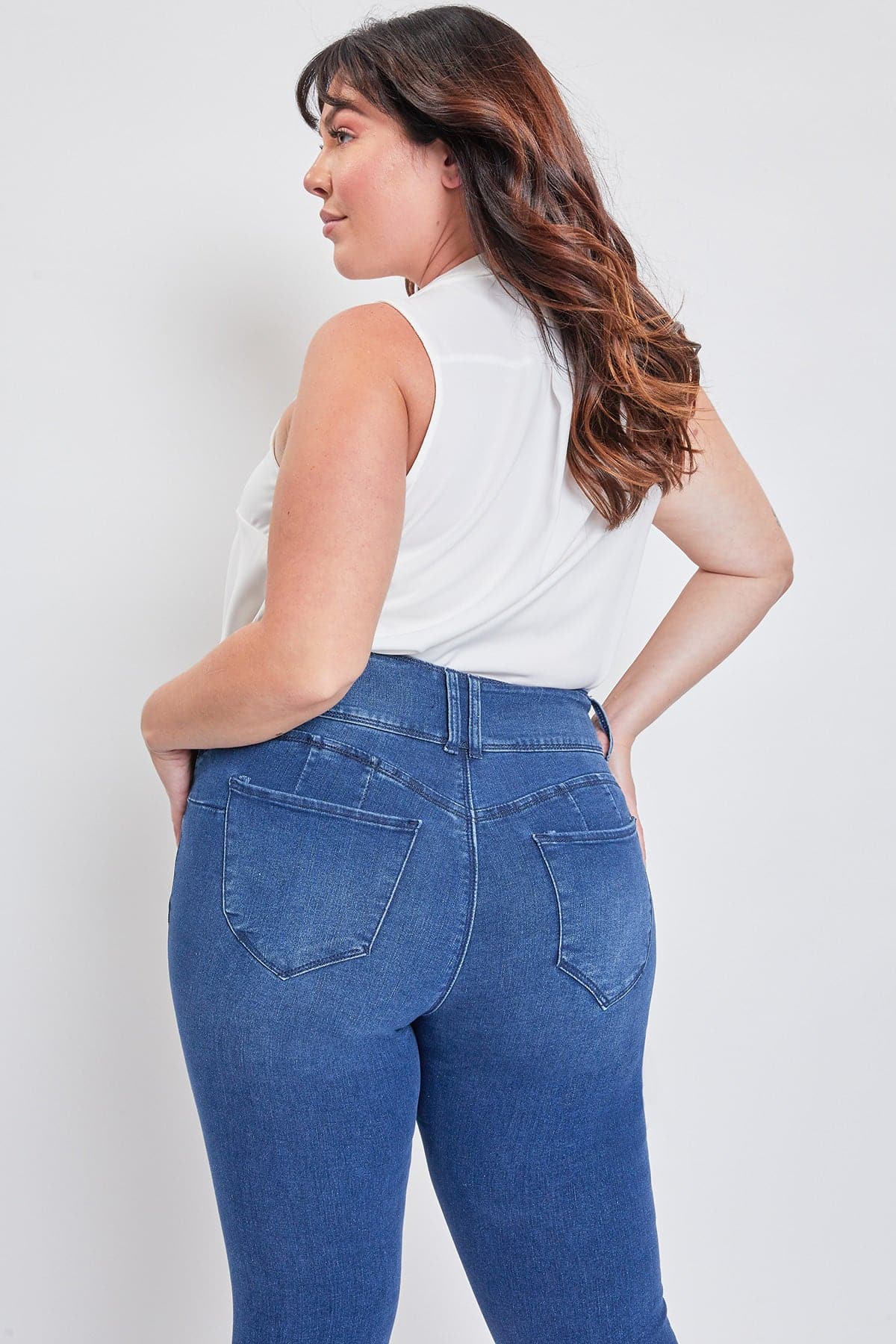 Women's Plus Size WannaBettaButt Sustainable Skinny Jeans