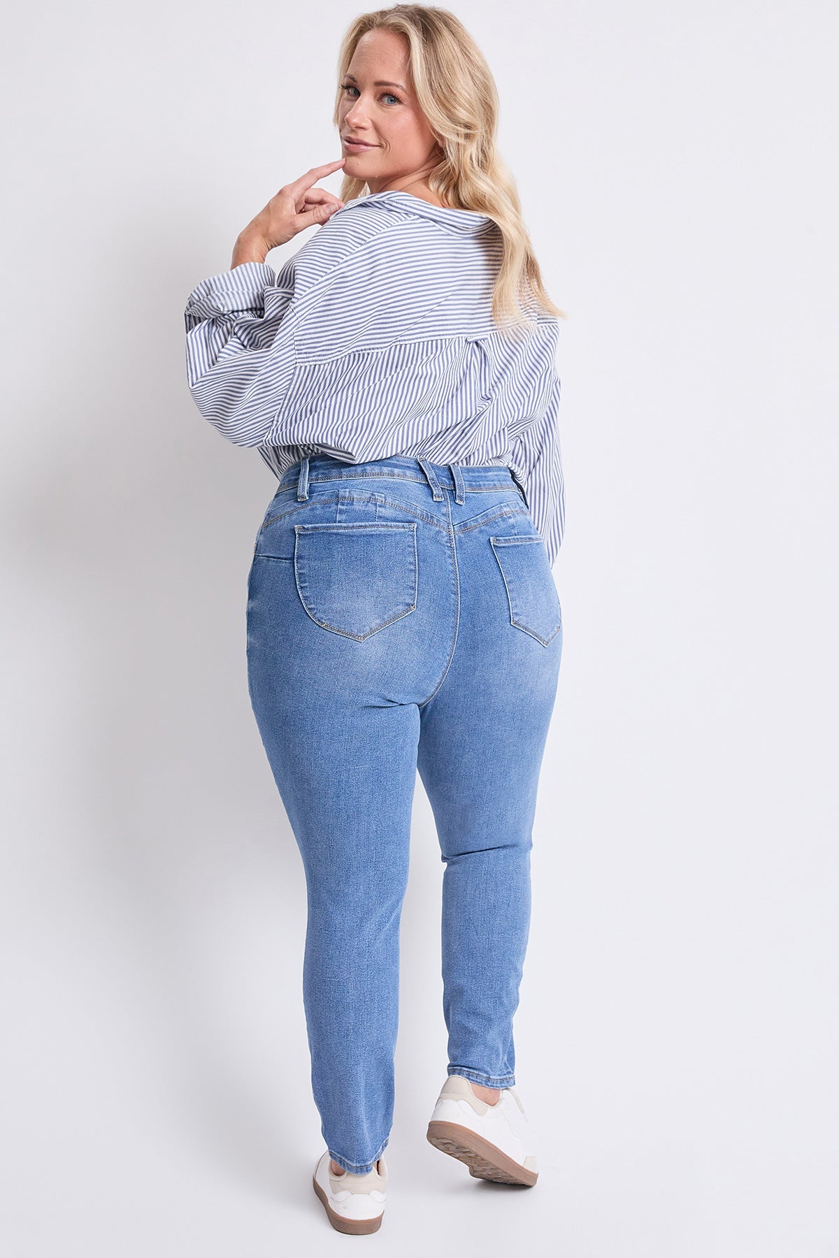 Women's Plus High Rise Curve Confidence WannaBettaButt Skinny Jeans